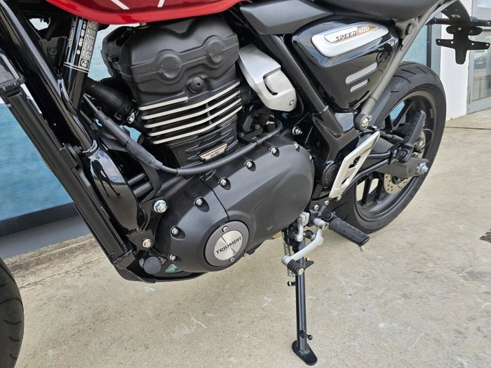 2024 Triumph SPEED 400 Red