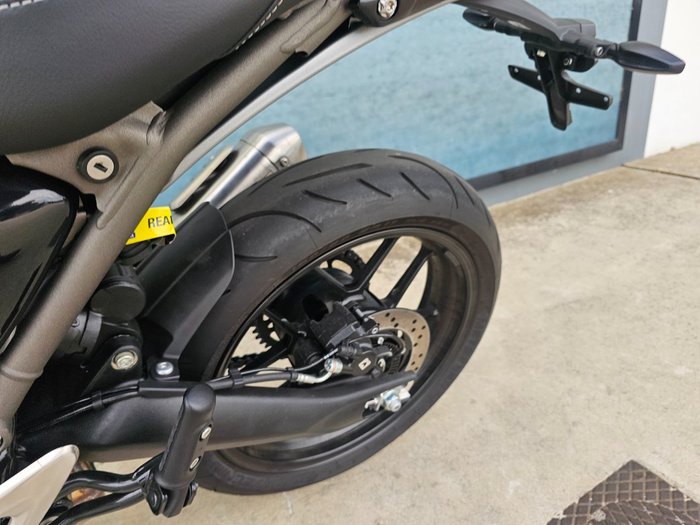 2024 Triumph SPEED 400 Red