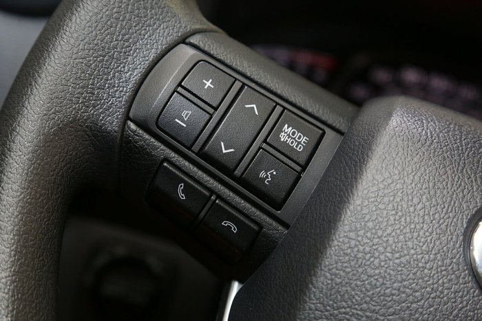 2025 Toyota Landcruiser GXL