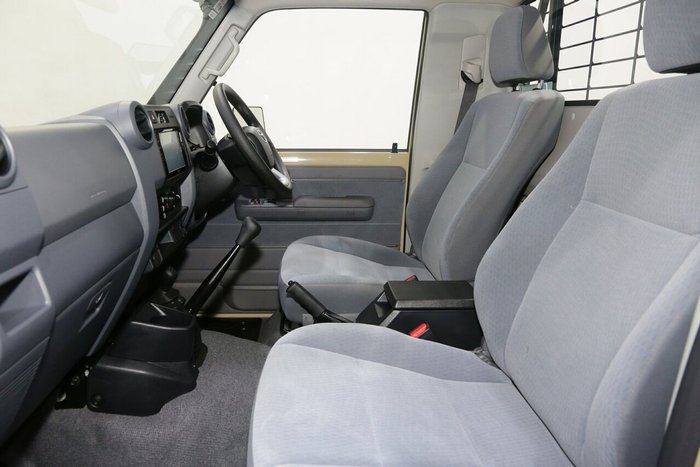 2025 Toyota Landcruiser GXL