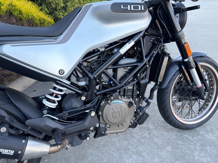 2021 Husqvarna SVARTPILEN 401