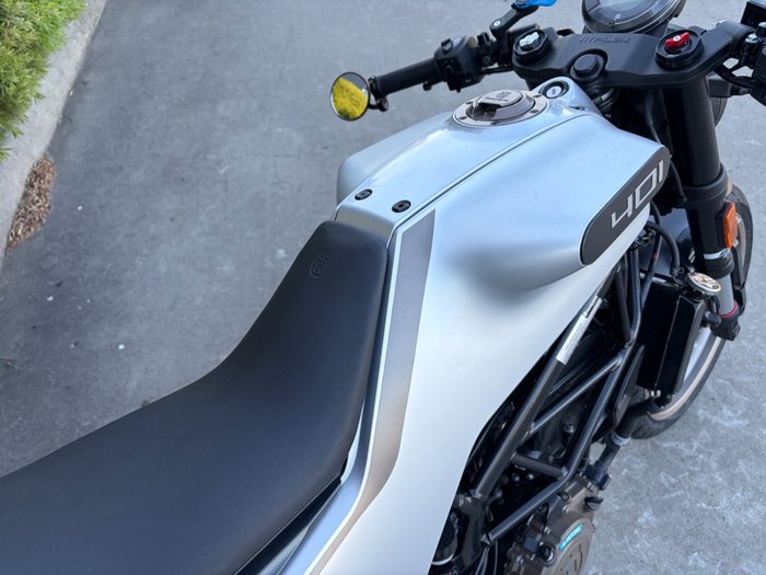 2021 Husqvarna SVARTPILEN 401