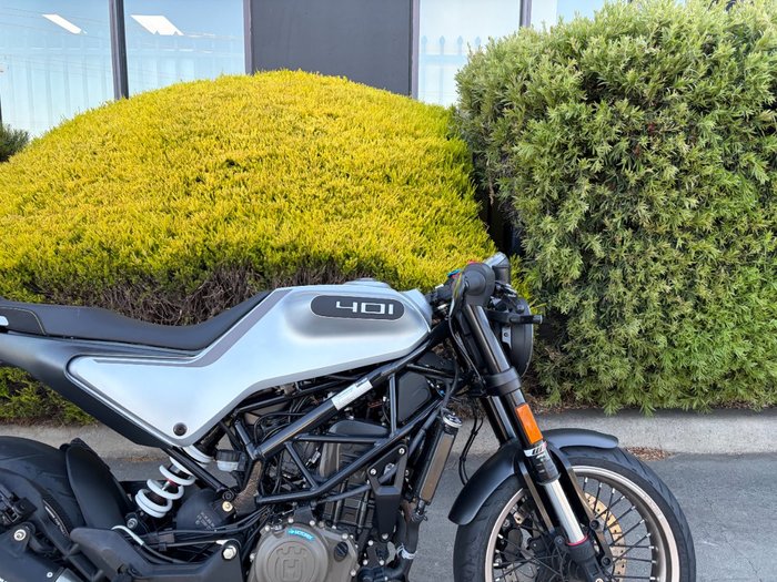 2021 Husqvarna SVARTPILEN 401