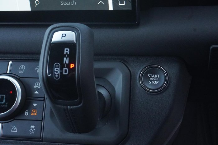 2025 Land Rover Defender 110 D350 X-Dynamic SE