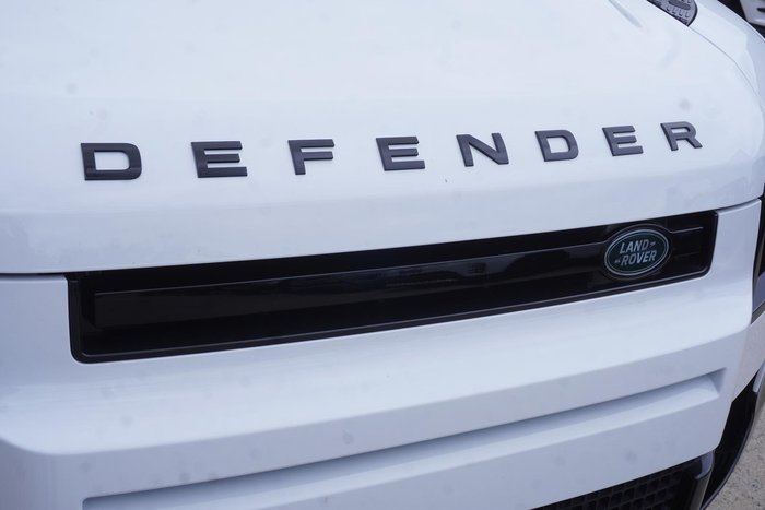 2025 Land Rover Defender 110 D350 X-Dynamic SE