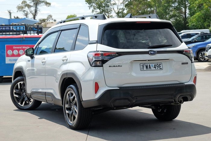 2025 Subaru Forester Hybrid S6 MY26 AWD Crystal White