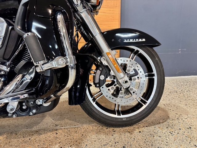 2022 Harley-davidson FLHTK ULTRA LIMITED BLACK