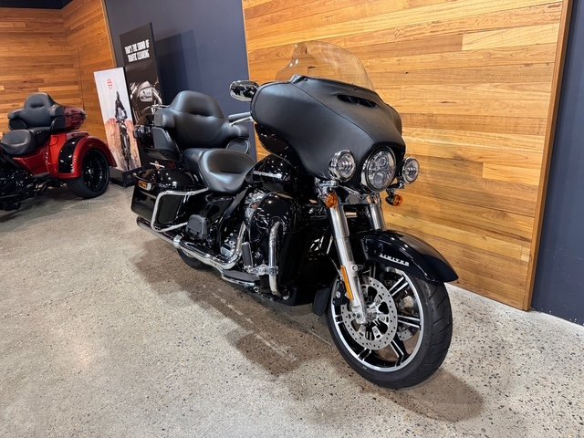 2022 Harley-davidson FLHTK ULTRA LIMITED BLACK