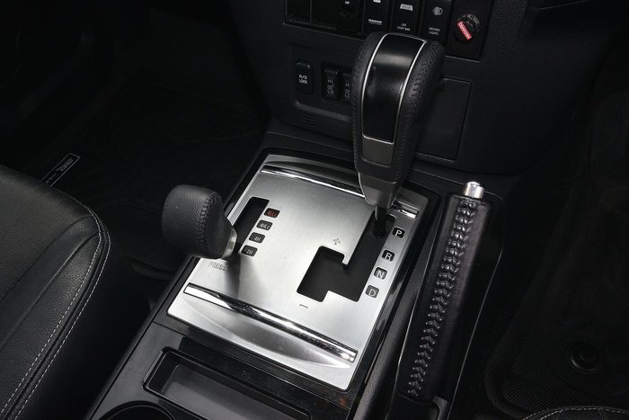 2017 Mitsubishi Pajero GLS