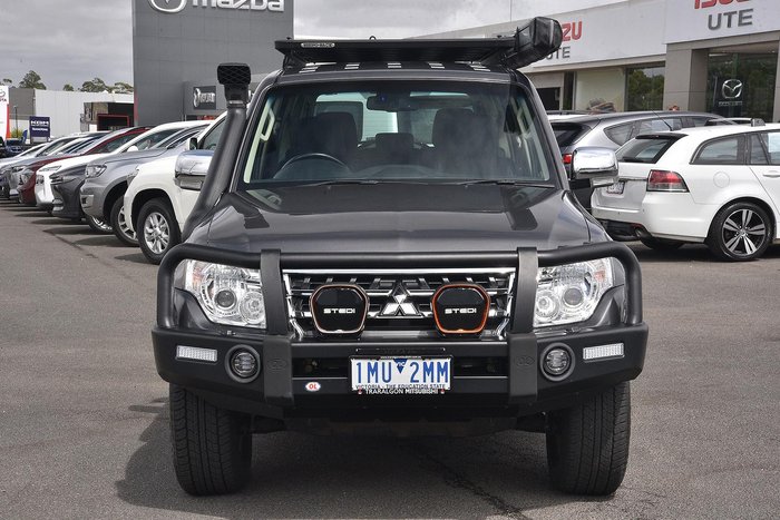 2017 Mitsubishi Pajero GLS