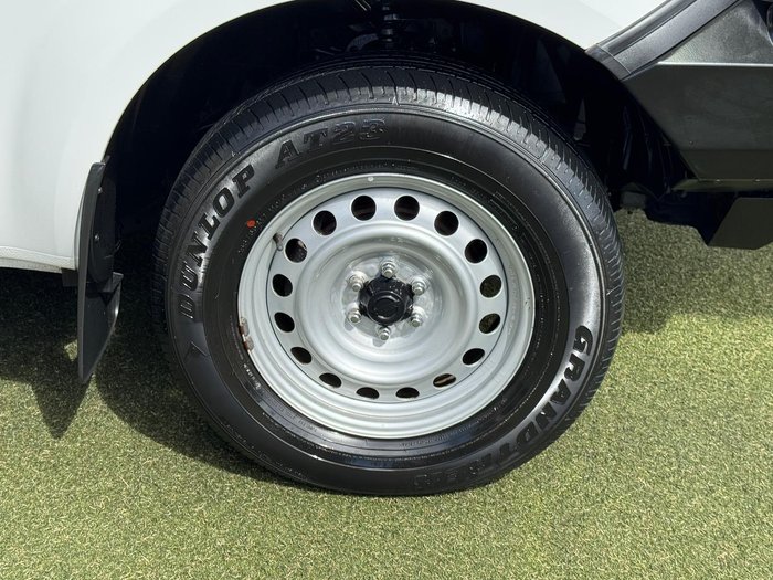 2021 Nissan Navara SL