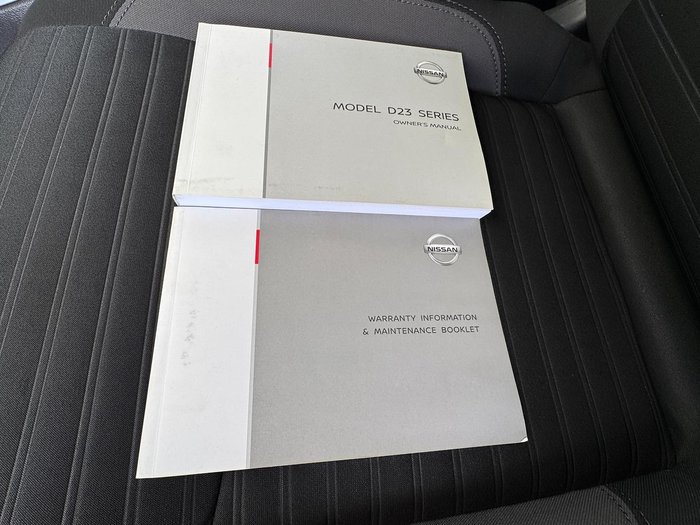 2021 Nissan Navara SL