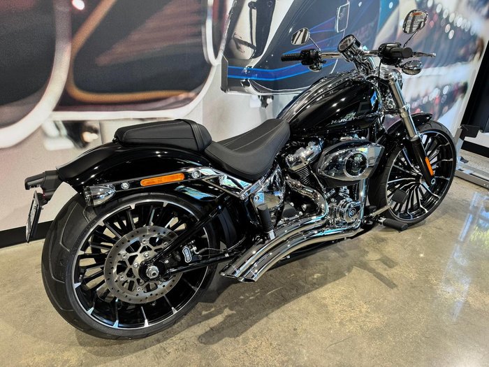 2025 Harley-Davidson Breakout 117 (FXBR) Softail Black