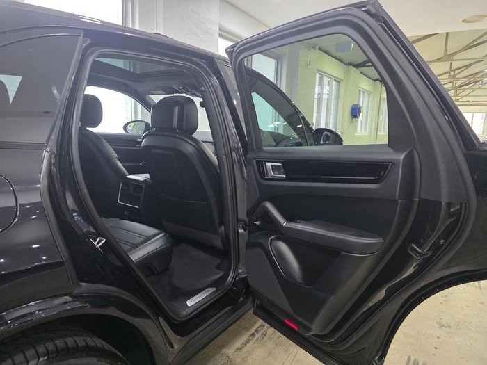 2019 Porsche Cayenne E-Hybrid