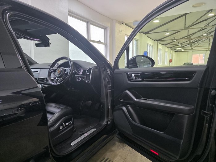 2019 Porsche Cayenne E-Hybrid