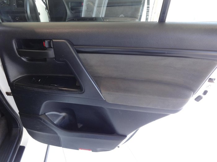 2012 Toyota Landcruiser GXL