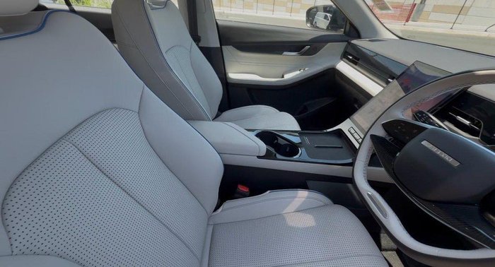 2025 Jaecoo J5 EV Summit