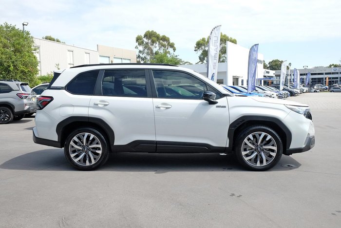 2025 Subaru Forester Hybrid Touring S6 MY26 AWD Crystal White