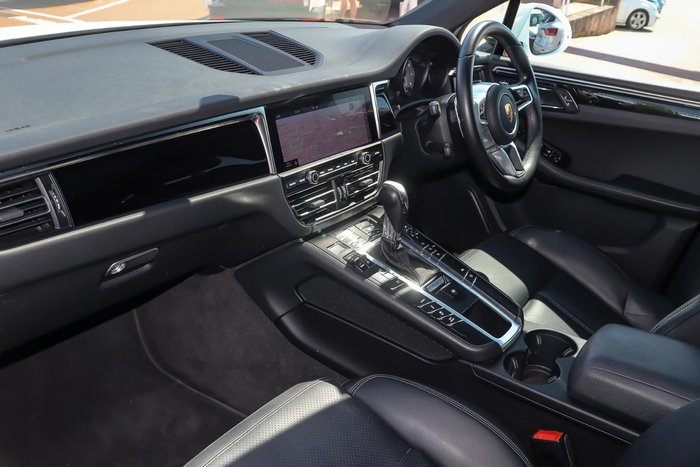 2020 Porsche Macan S