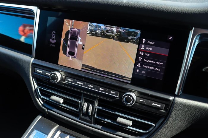 2020 Porsche Macan S