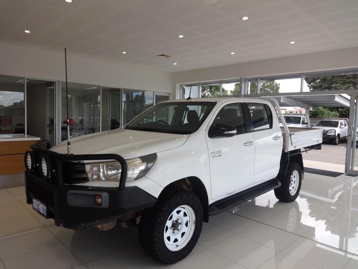 2016 Toyota Hilux SR