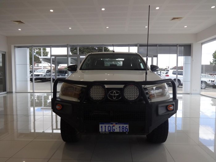 2016 Toyota Hilux SR