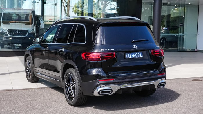 2025 Mercedes-Benz GLB-Class GLB250