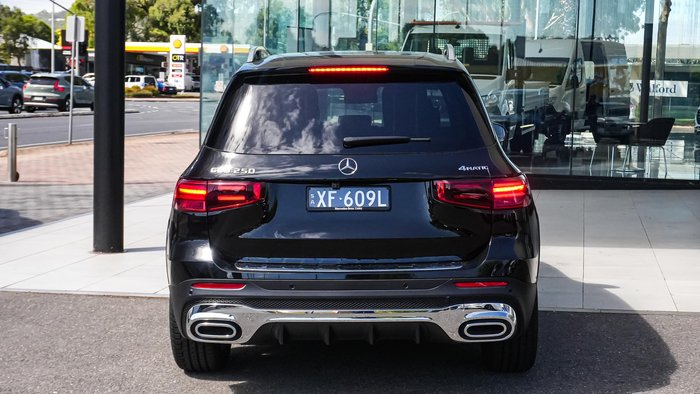 2025 Mercedes-Benz GLB-Class GLB250