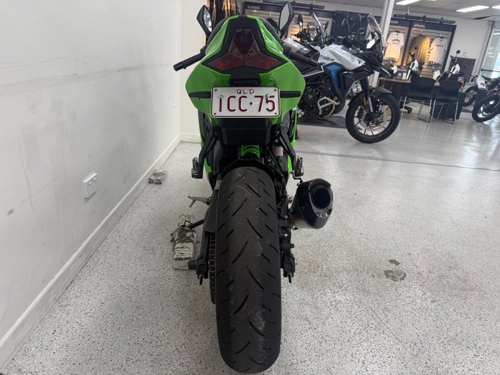 2025 Kawasaki NINJA 400 ZX-4RR KRT Green