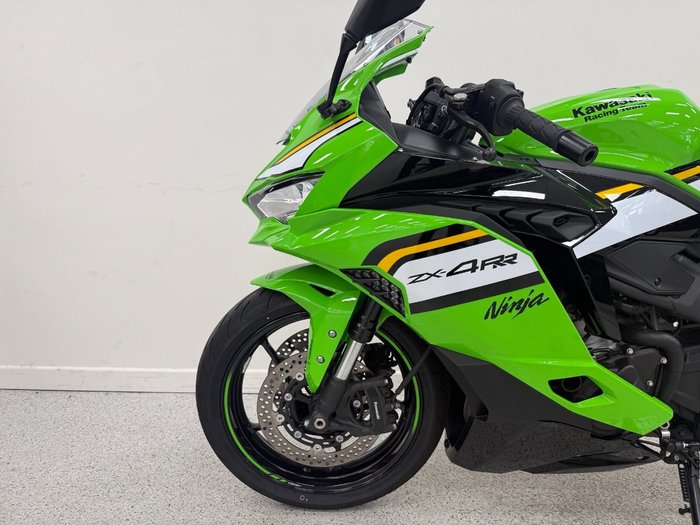 2025 Kawasaki NINJA 400 ZX-4RR KRT Green