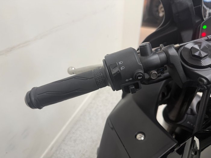 2021 YAMAHA YZF-R3 Black