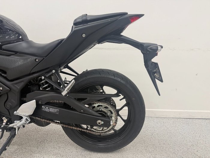 2021 YAMAHA YZF-R3 Black