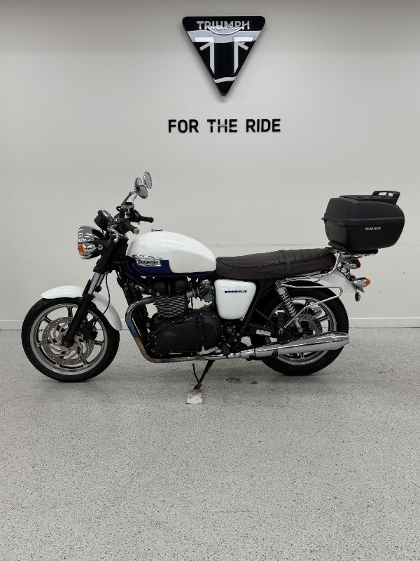 2014 Triumph BONNEVILLE T100 Blue