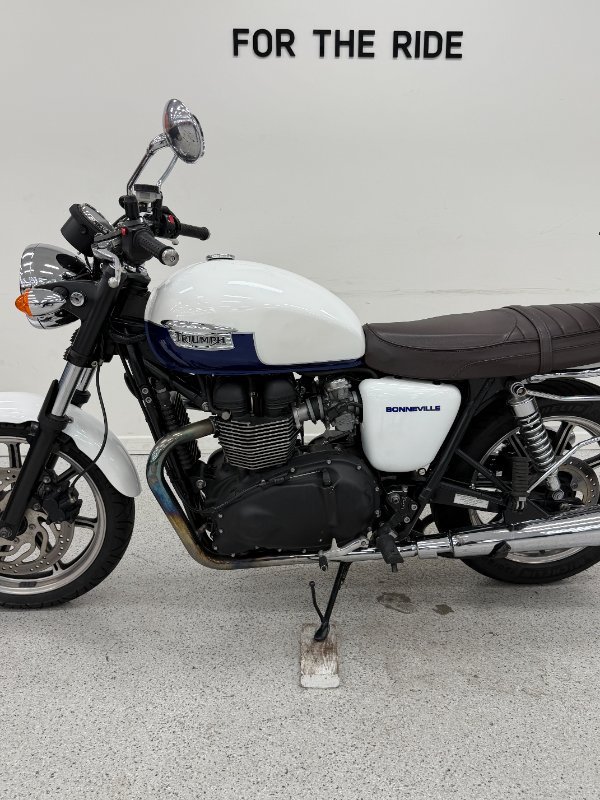 2014 Triumph BONNEVILLE T100 Blue