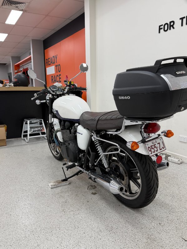 2014 Triumph BONNEVILLE T100 Blue