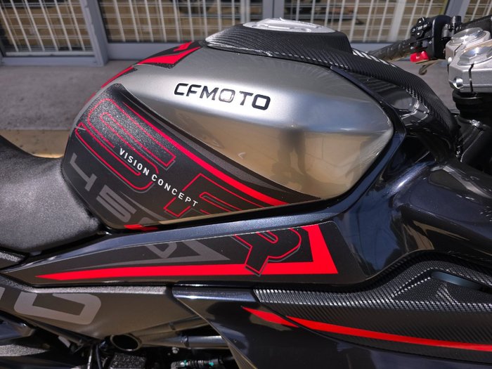 2023 CFMOTO 450 SR ABS