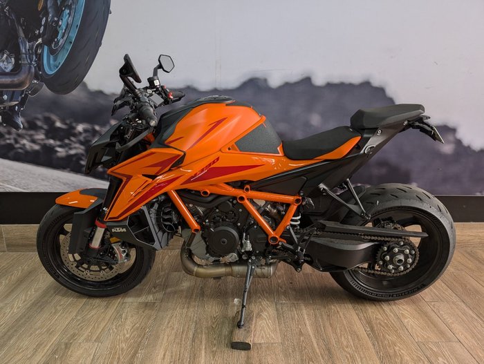 2024 Ktm 1390 SUPER DUKE R BLACK ORANGE
