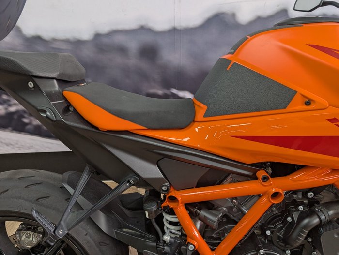 2024 Ktm 1390 SUPER DUKE R BLACK ORANGE