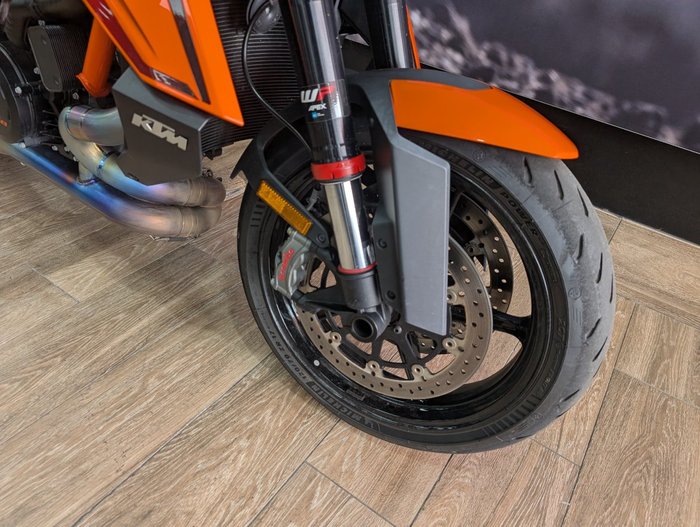 2024 Ktm 1390 SUPER DUKE R BLACK ORANGE