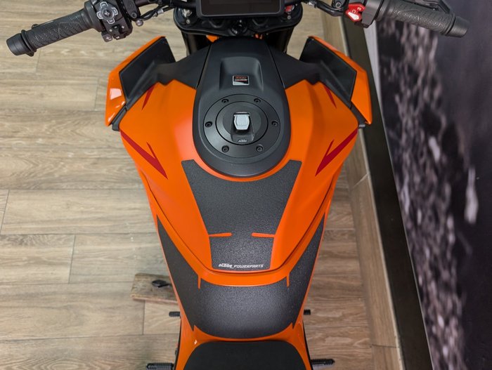 2024 Ktm 1390 SUPER DUKE R BLACK ORANGE