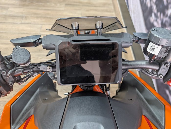 2024 Ktm 1390 SUPER DUKE R BLACK ORANGE