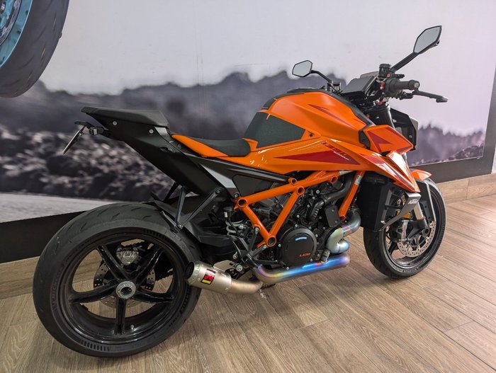 2024 Ktm 1390 SUPER DUKE R BLACK ORANGE