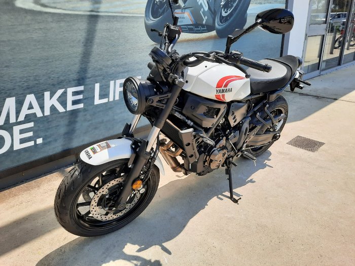 2025 Yamaha XSR700