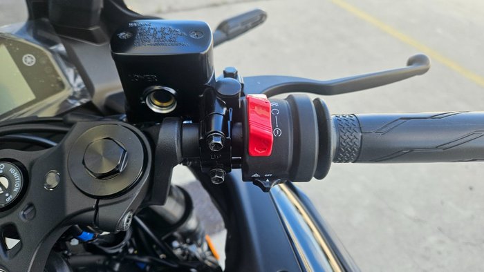 2026 Yamaha YZF-R3 Black