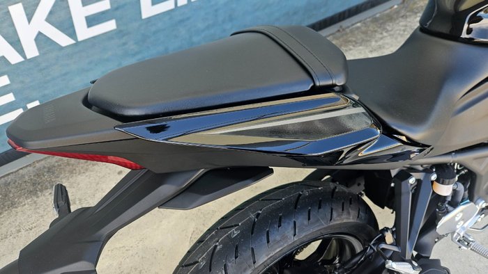 2026 Yamaha YZF-R3 Black