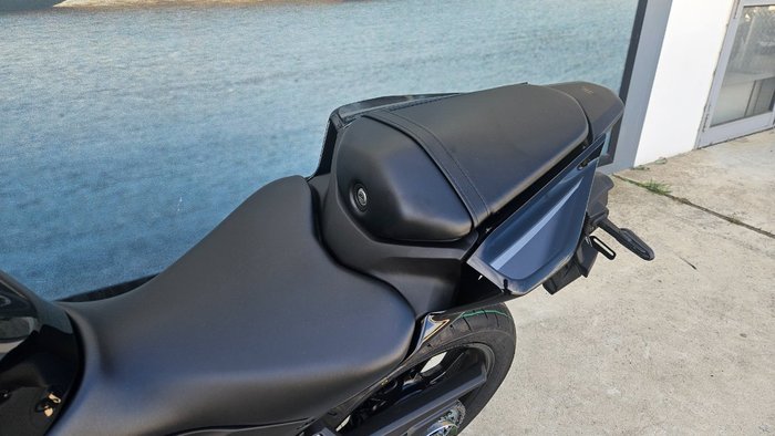 2026 Yamaha YZF-R3 Black