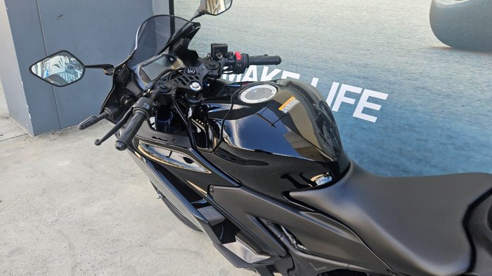 2026 Yamaha YZF-R3 Black