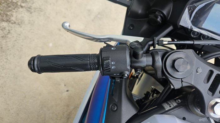 2025 Yamaha YZF-R3 White