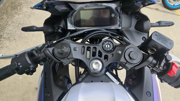 2025 Yamaha YZF-R3 White