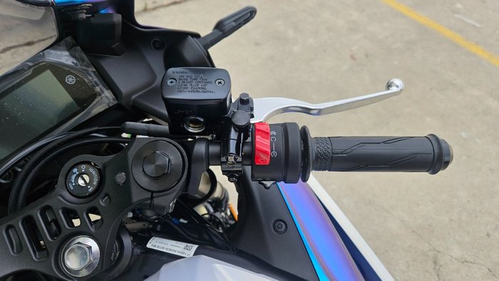 2025 Yamaha YZF-R3 White